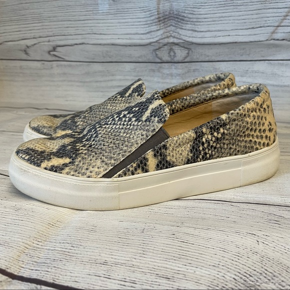Vince Camuto Korli Snakeskin slip on - Picture 11 of 15
